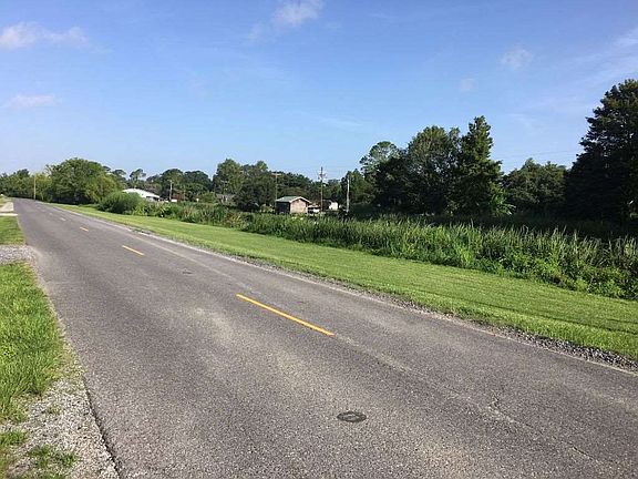 4th image of 4444 Country Dr