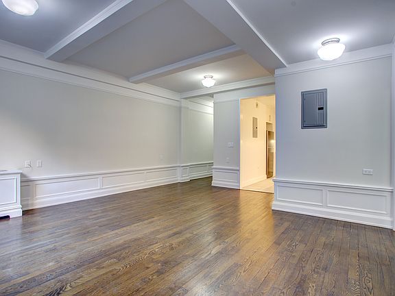 5th image of 250 W 104th St Unit G-4