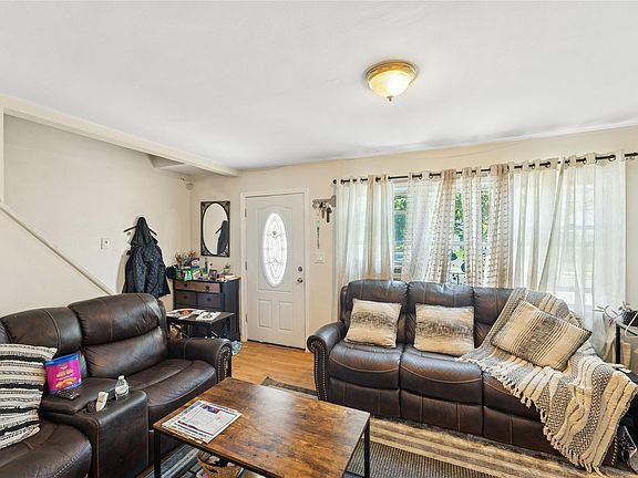 4th image of 23 Wagner Ave