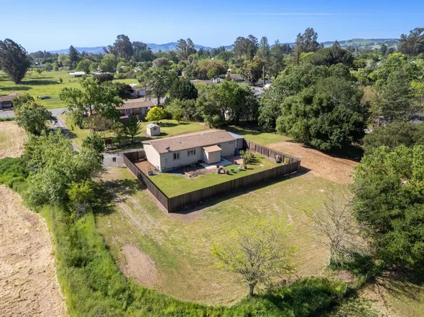 19060 Tokay Avenue, Sonoma, CA 95476