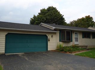 819 Thomas St, Flushing, MI 48433