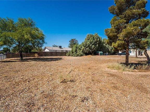 3rd image of 87 Madge Ln