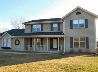 20585 Coventry Dr, Brookfield, WI 53045