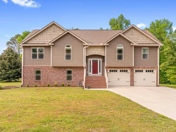 1065 Country Meadows Ln, Dalton, GA 30721
