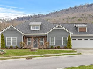 875 Wellstone Dr, Chattanooga, TN 37415