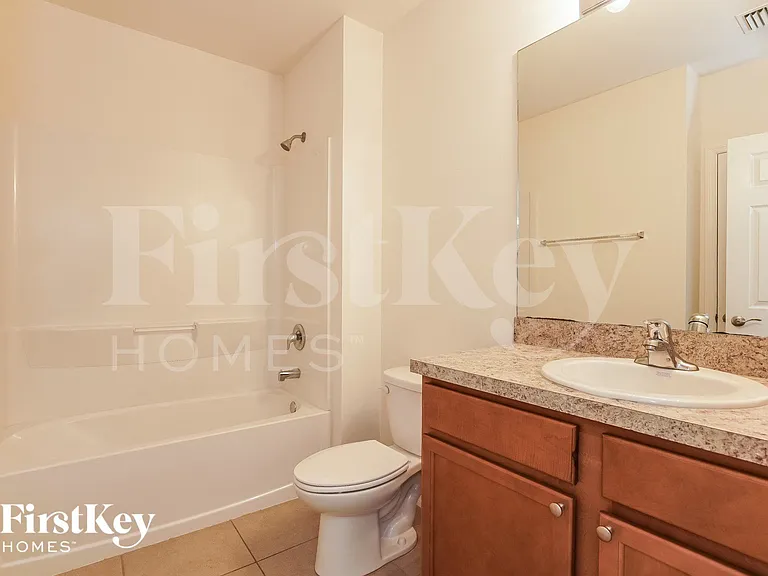 604 SW 6th Ave — Photo 13