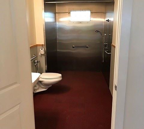 3rd image of 2217 Columbia Ave