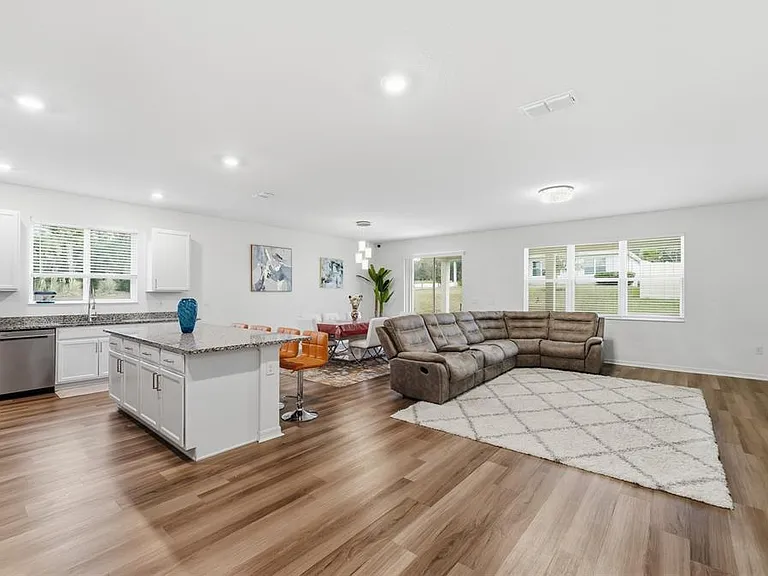 2081 Malbec Ct — Photo 3