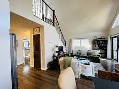 1070 Hawkins Rd — Photo 9