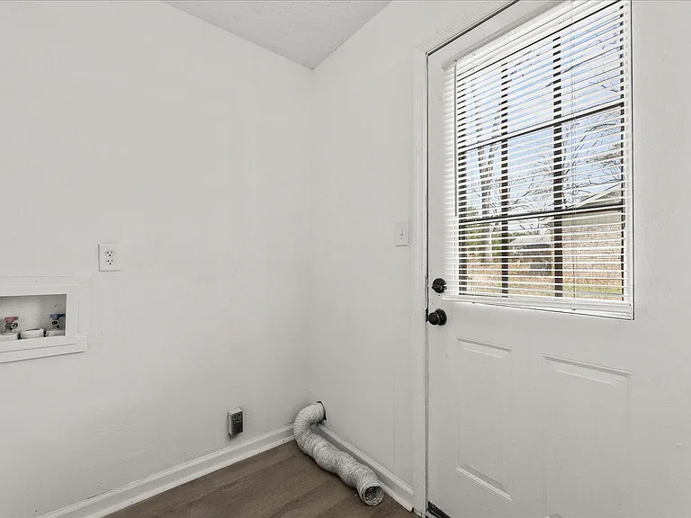 2357 Basswood Dr — Photo 21