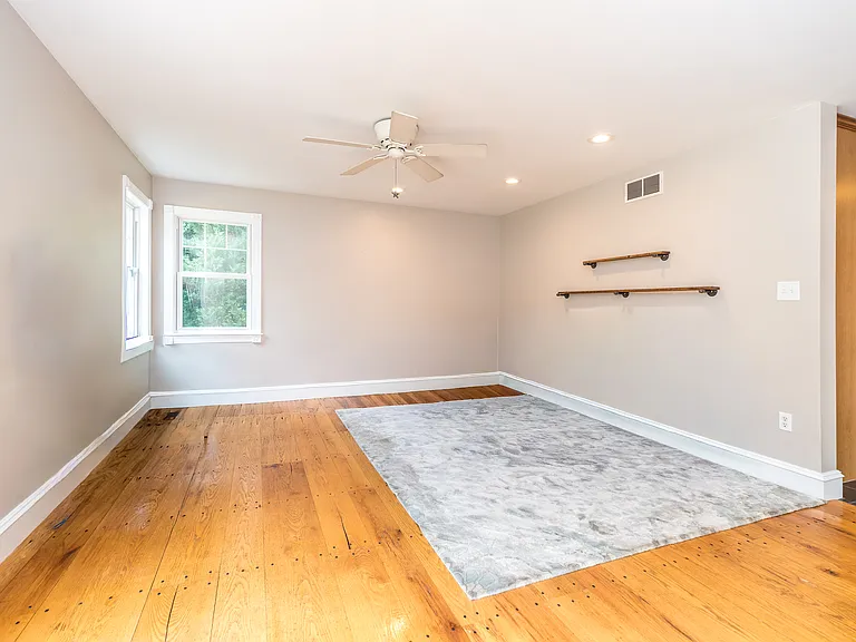 2477 Walnut St — Photo 24