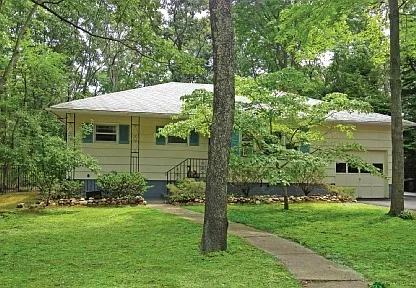 Bay View Dr W — Photo 11