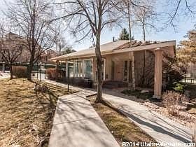 4th image of 971 E Creek Hill Ln #10