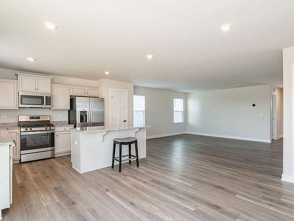 2nd image of 1856 Heritage Oaks Dr