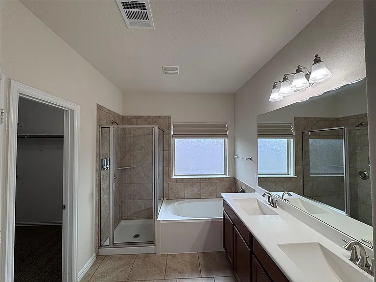 2605 Rough Berry Rd — Photo 35