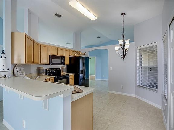 3rd image of 8216 101st Ave