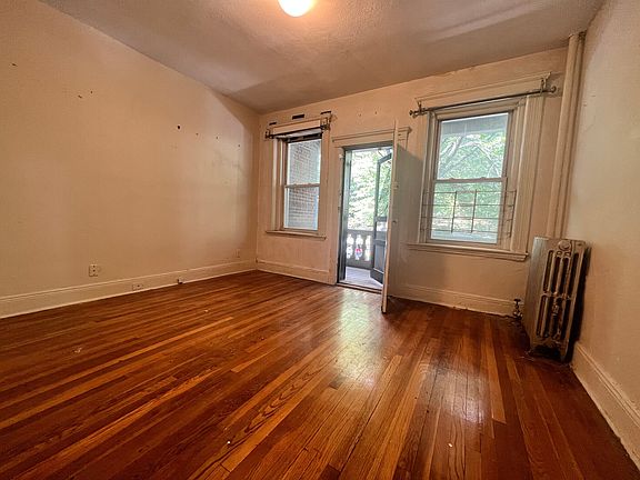 4th image of 9 Egremont Rd #17