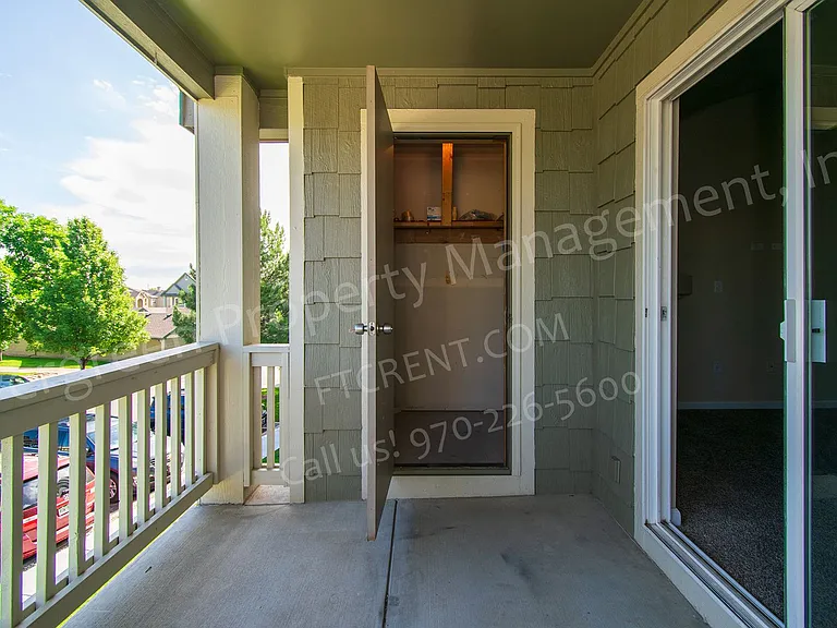 5225 White Willow Dr #M200 — Photo 28