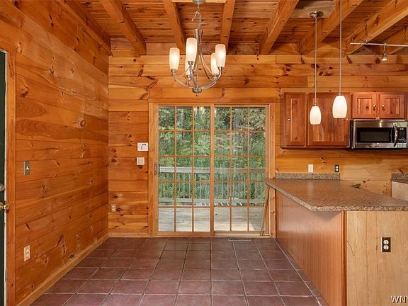 5th image of 8540 Hayes Hollow Rd