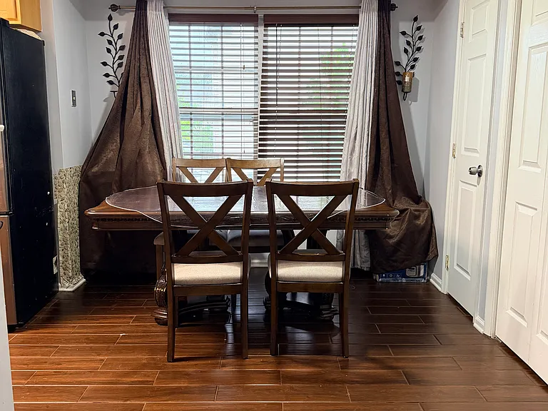 110 Woodlake Dr — Photo 12