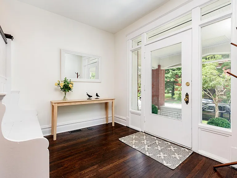 4030 Hartford St — Photo 4