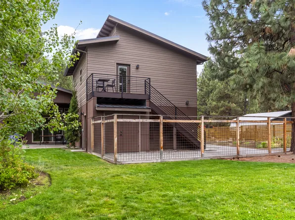 19964 Ashwood Dr #2, Bend, OR 97702