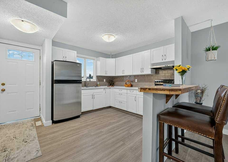 1st image of 3046 SW 32a Ave SE