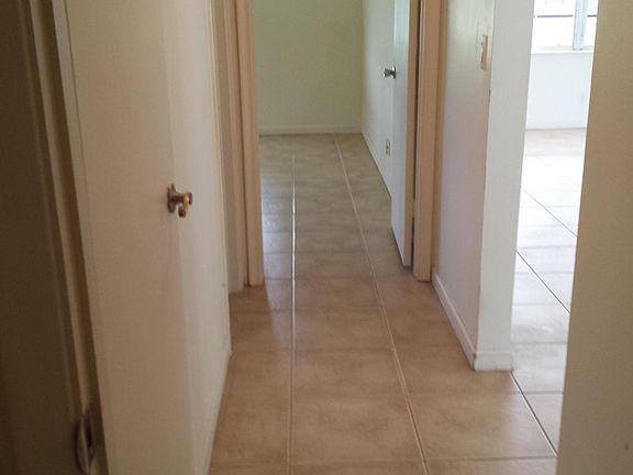 3rd image of 5933 Arbol Dr