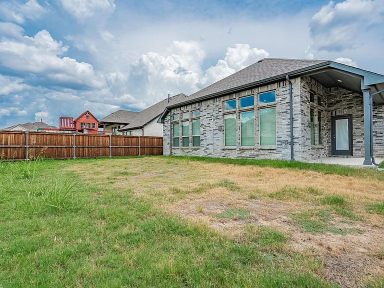 16717 Garden Dr — Photo 16