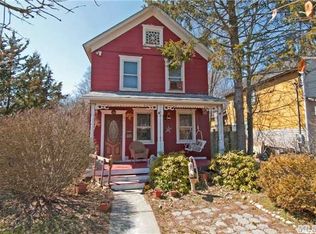 26 Wiggins Ave, Patchogue, NY 11772