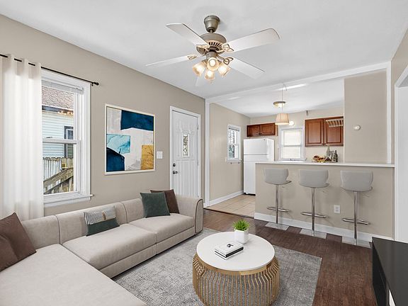 5th image of 120 11th St NW