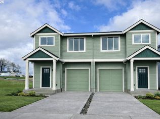 454 E Wilson St, Carlton, OR