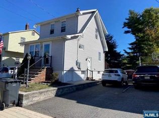 53 Terrace St, Bergenfield, NJ 07621