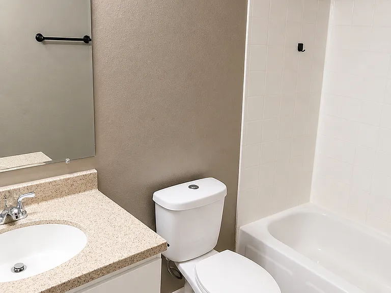 Briarwood Estates — Photo 34
