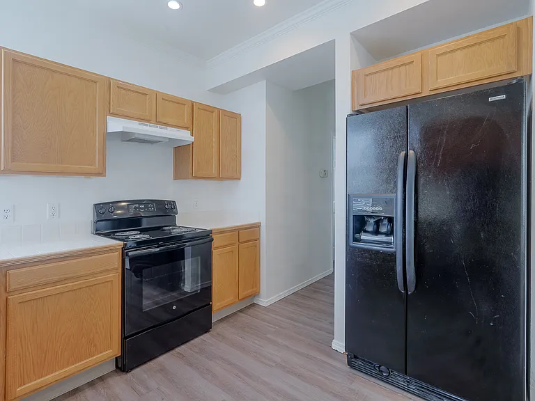 8302 Cooper River Dr — Photo 10