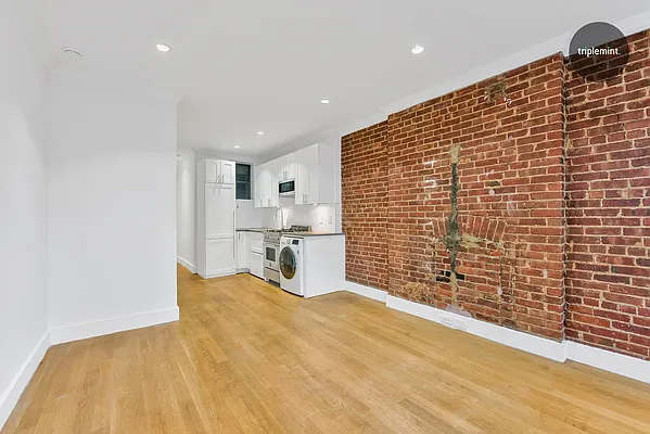 Rented by Triplemint | media 18