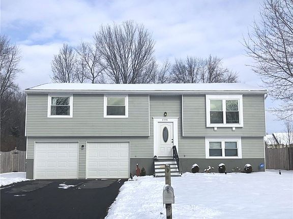 2nd image of 8390 Warbler Way
