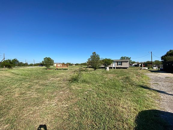 2nd image of 3330 Mountain View Dr