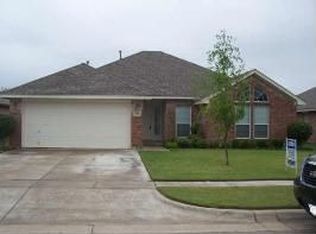 707 Park Ridge Dr, Cleburne, TX 76033