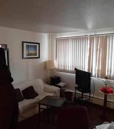 2nd image of 1625 Marion St APT 201