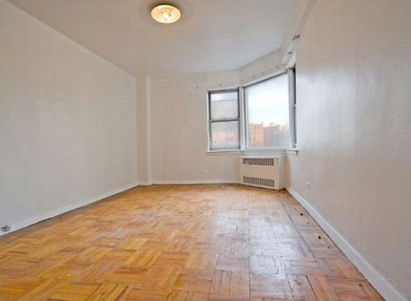 2nd image of 34 Plaza St E #120