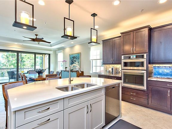 4th image of 4550 Colony Villas Dr Unit 1802