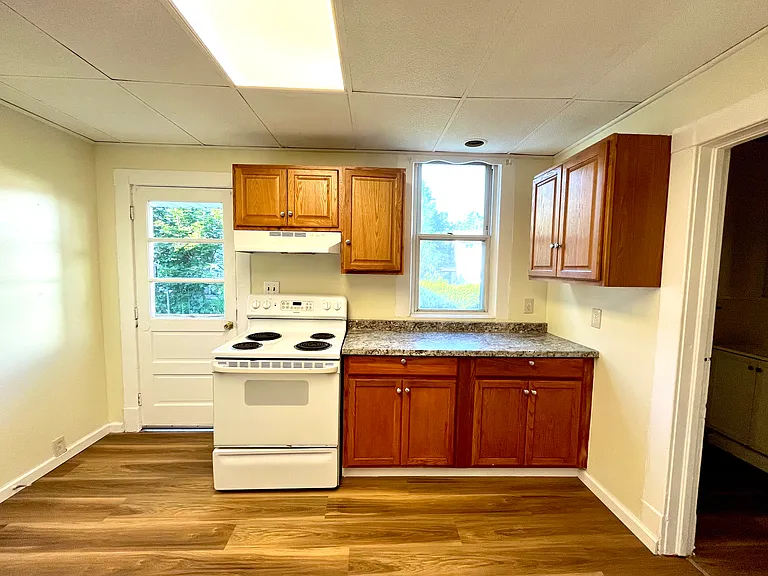 1310 Washburn St #1 — Photo 14