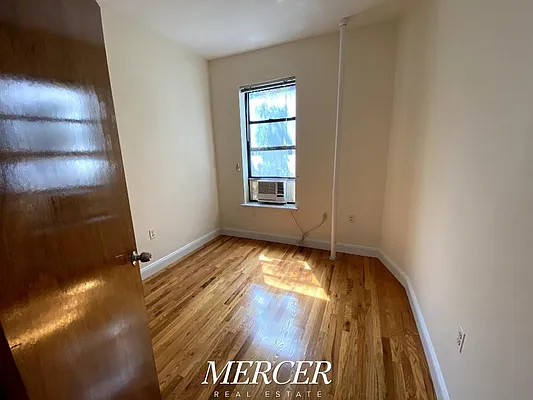Rented by Mercer Real Estate | media 7