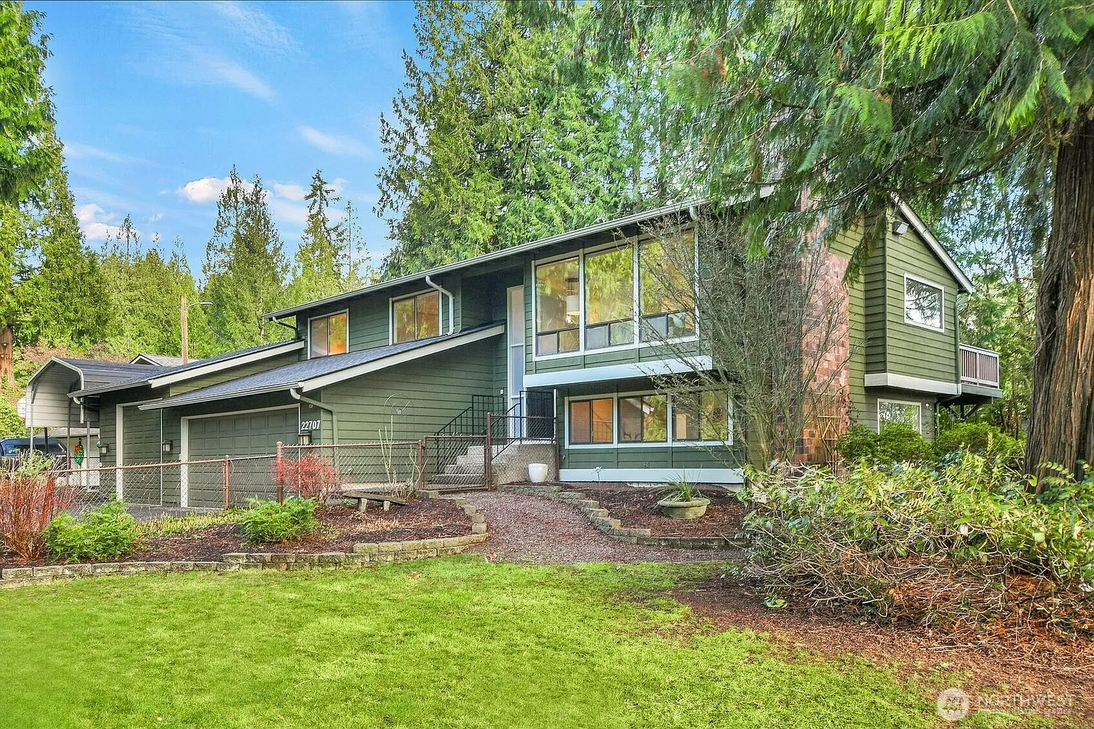 22707 53rd Avenue SE photo 1
