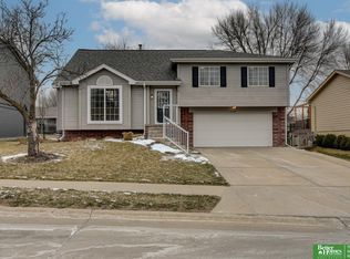 15106 Spencer St, Omaha, NE 68116