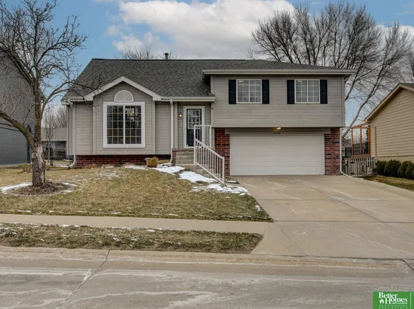 15106 Spencer St, Omaha, NE 68116