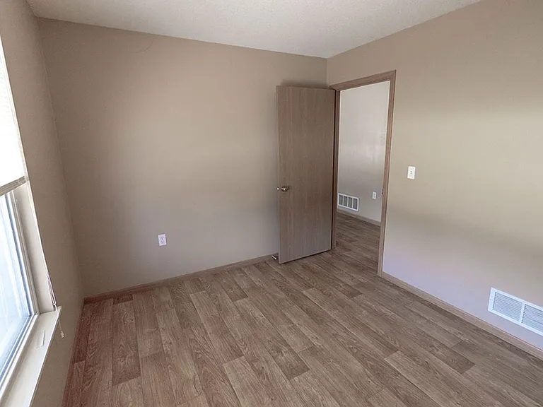 1544 Florence Dr — Photo 22