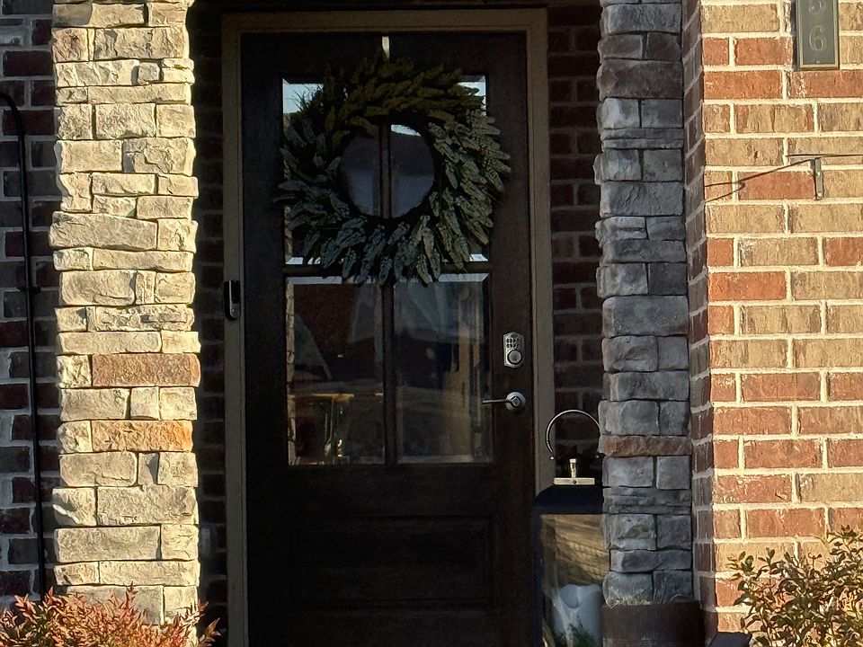 1st image of 1056 Callaway Dr