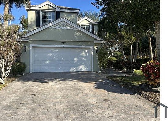 2nd image of 124 Canterbury Pl